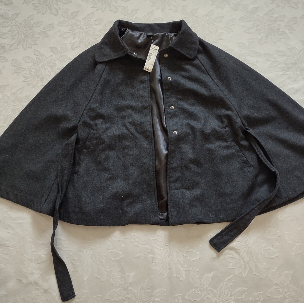 New 🎀 Wool cape poncho belted jacket